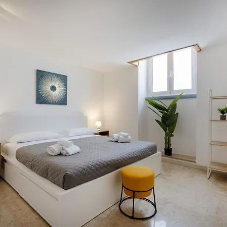 Ampio E Luminoso Vicino Al Lungomare Di * בארי