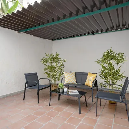 Ampio E Luminoso Vicino Al Lungomare Di דירה