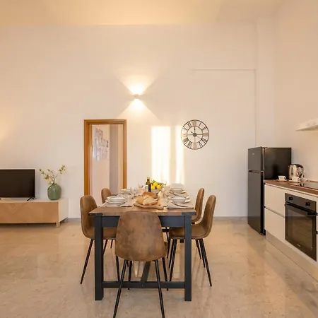 Ampio E Luminoso Vicino Al Lungomare Di Appartement Bari